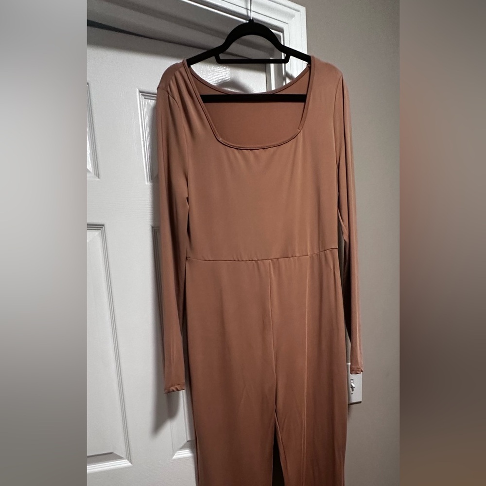 Mocha Square-Neck Long Sleeve Jumpsuit | XXL